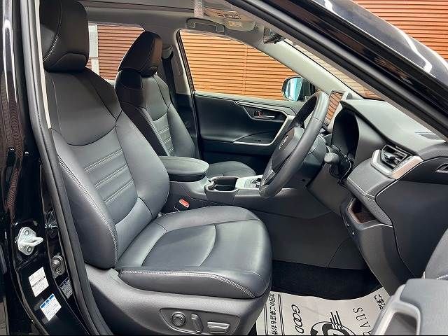 Toyota RAV4 2019-07 24756-7