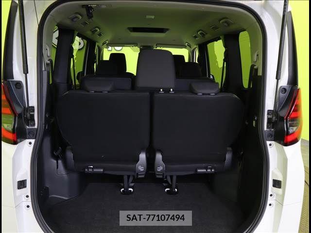 Toyota NOAH 2022-04 224674-27