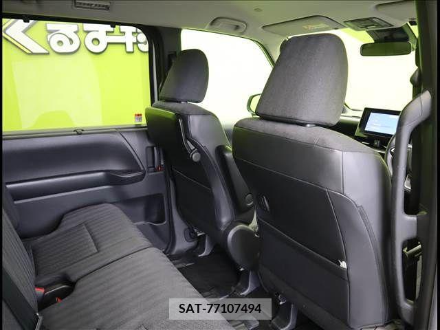 Toyota NOAH 2022-04 224674-23