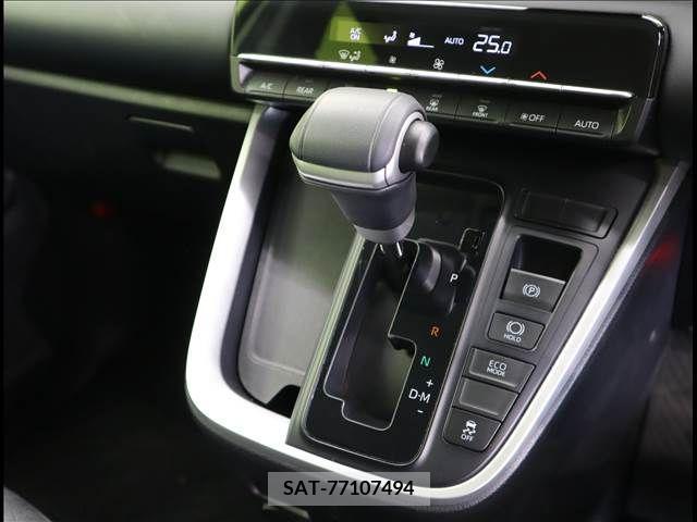 Toyota NOAH 2022-04 224674-12