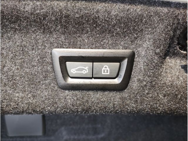Bmw 4 SERIES 2021-06 22564-27