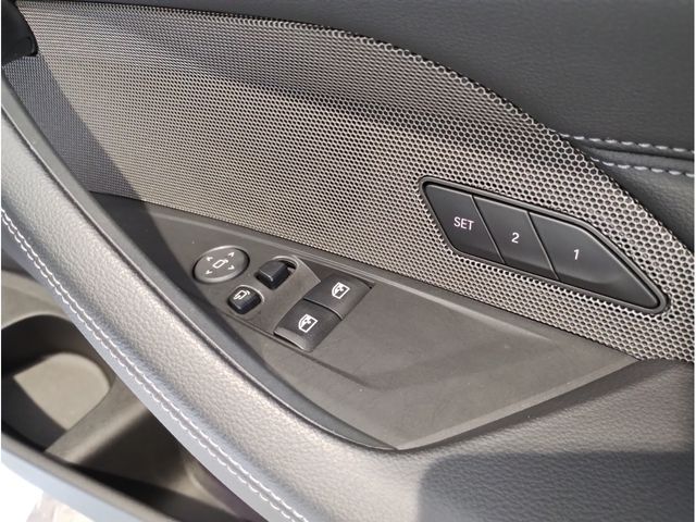 Bmw 4 SERIES 2021-06 22564-22