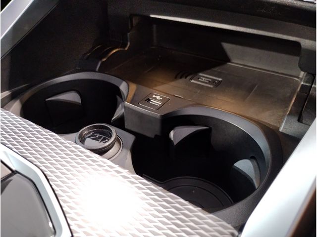 Bmw 4 SERIES 2021-06 22564-23