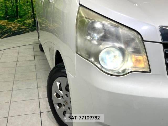Toyota NOAH 2013-08 321346-11