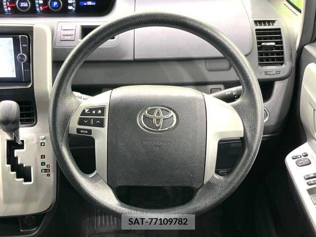 Toyota NOAH 2013-08 321346-10