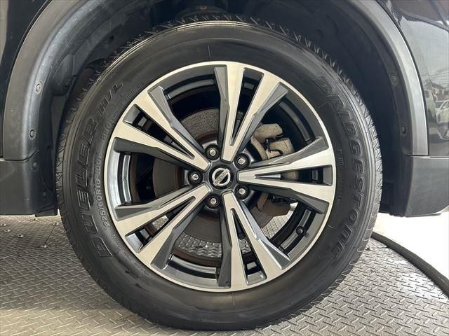 Nissan X-TRAIL 2017-07 190476-14