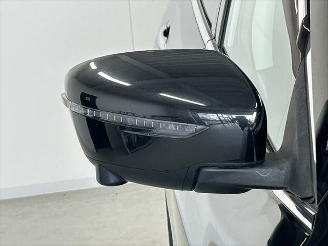 Nissan X-TRAIL 2017-07 190476-13