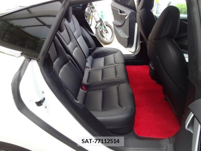Tesla MODEL S 2020-12 287645-17