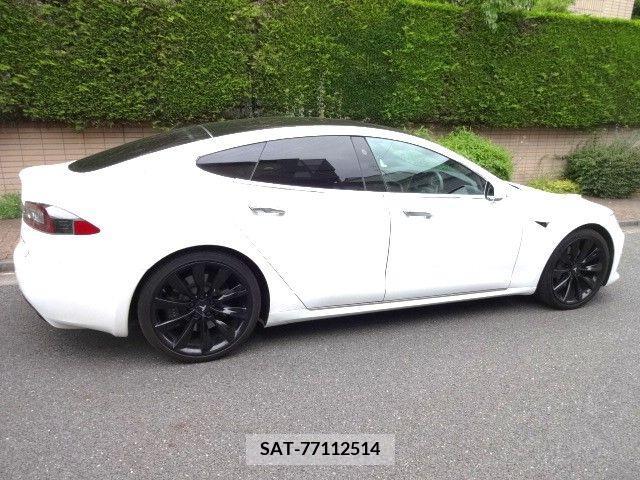 Tesla MODEL S 2020-12 287645-6