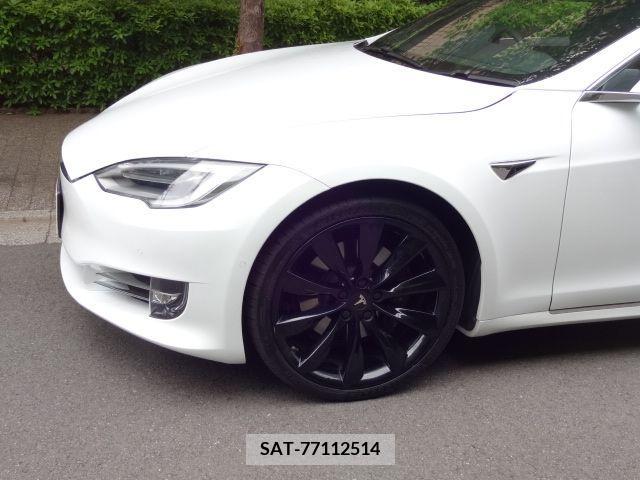 Tesla MODEL S 2020-12 287645-4