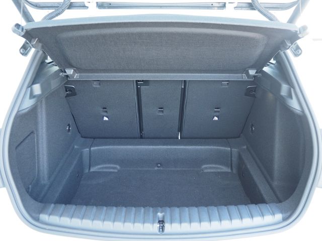 Bmw 1 SERIES 2022-02 665-17