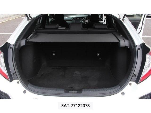 Honda CIVIC 2018-04 216958-17