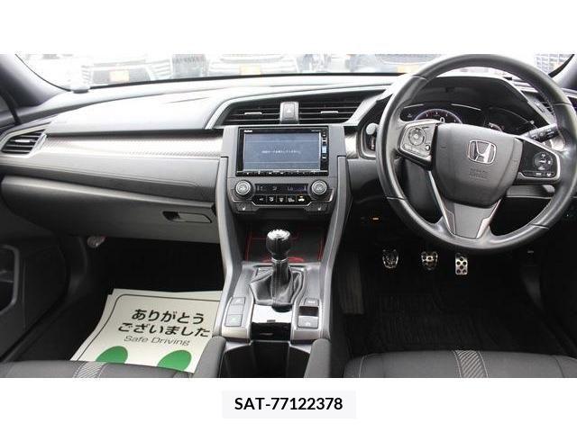 Honda CIVIC 2018-04 216958-14