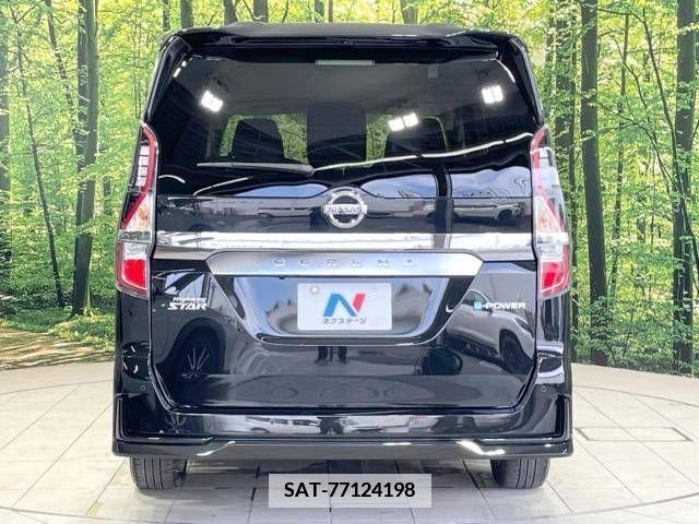 Nissan SERENA 2022-04 342888-16