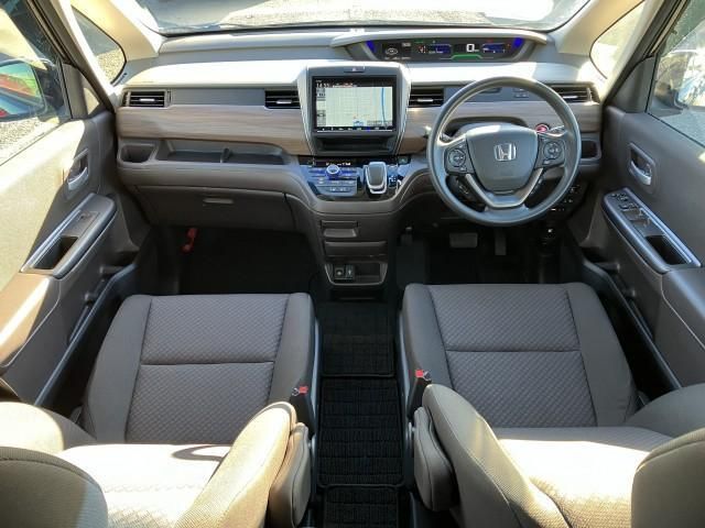 Honda FREED 2021-03 181335-1
