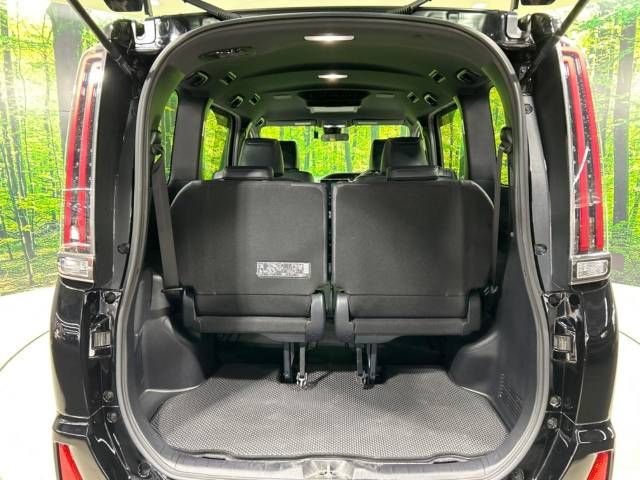 Toyota NOAH 2018-02 20147-10