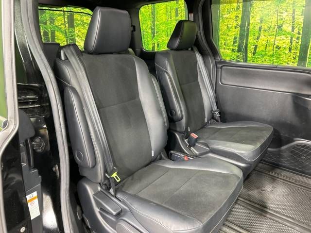 Toyota NOAH 2018-02 20147-8