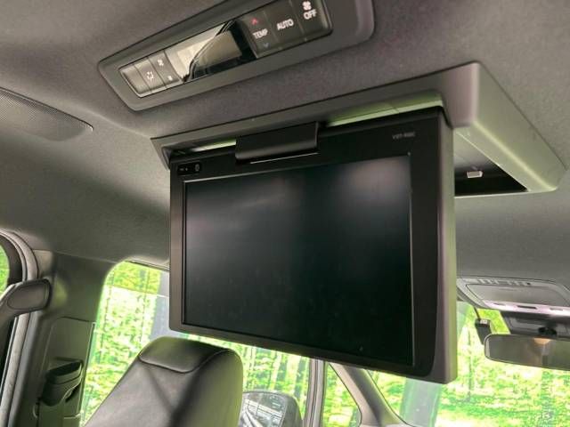 Toyota NOAH 2018-02 20147-4