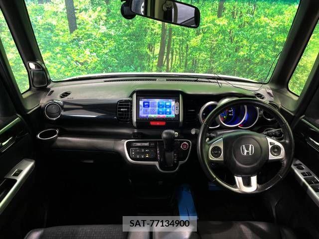 Honda N BOX 2015-04 348097-1