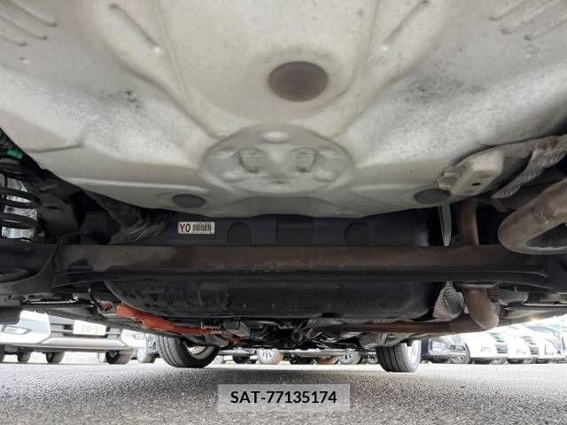 Toyota AQUA 2013-06 260131-19