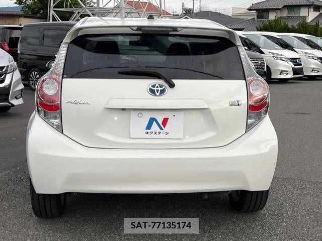 Toyota AQUA 2013-06 260131-15
