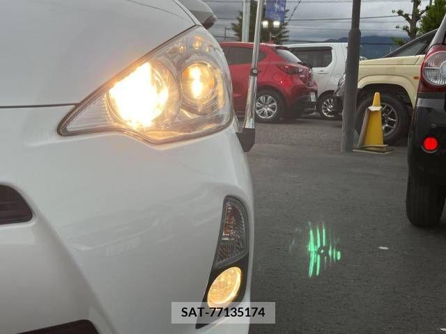 Toyota AQUA 2013-06 260131-12