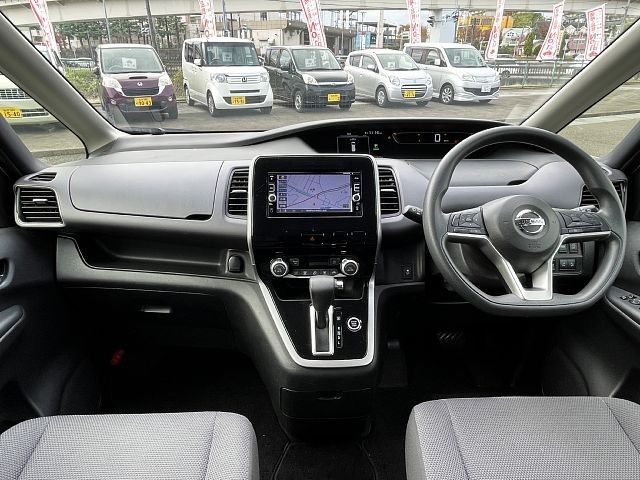 Nissan SERENA 2016-10 24432-1