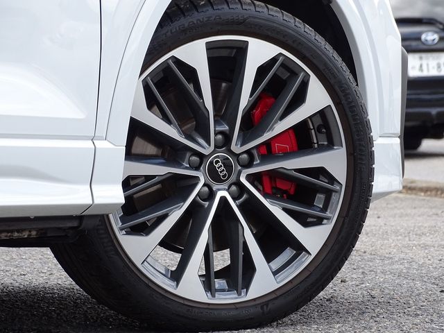 Audi SQ2 2021-03 22899-7