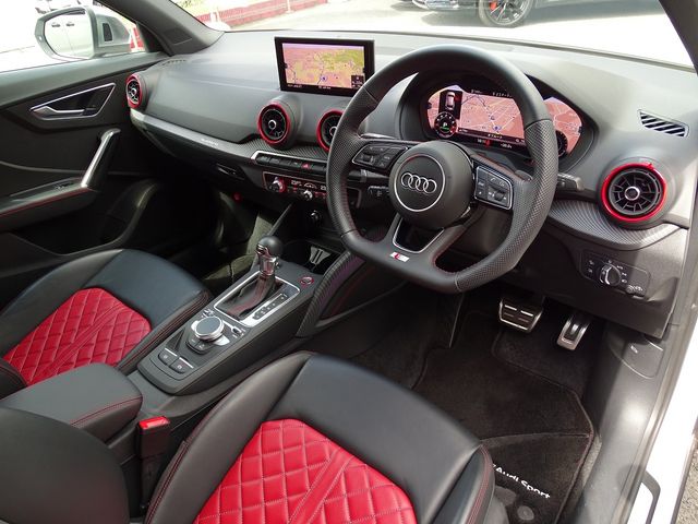 Audi SQ2 2021-03 22899-2