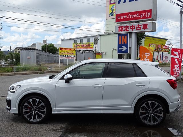 Audi SQ2 2021-03 22899-6