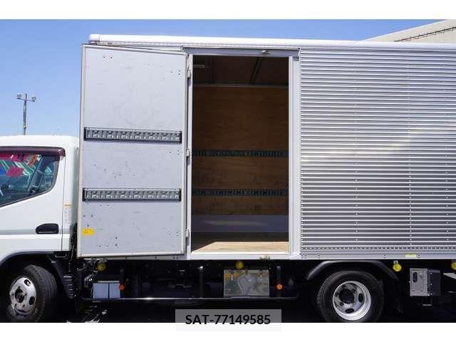 Mitsubishi CANTER 2020-03 294498-17