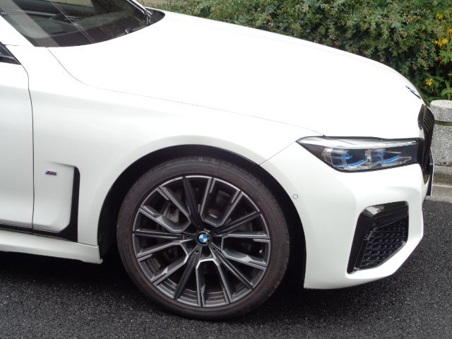 Bmw 7 SERIES 2020-09 2852-8