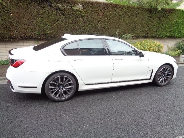 Bmw 7 SERIES 2020-09 2852-6