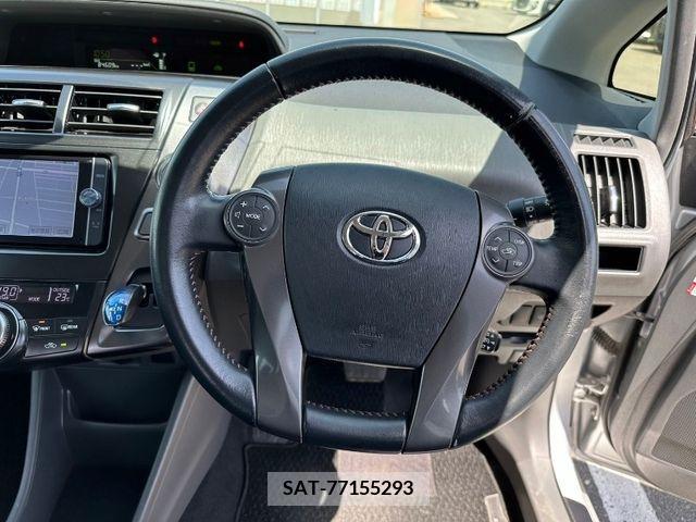 Toyota PRIUS ALPHA 2014-01 366780-9