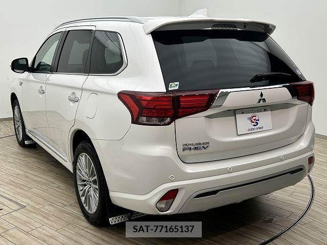 Mitsubishi OUTLANDER PHEV 2018-12 303566-16