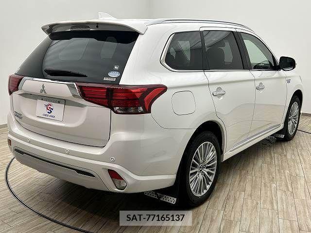 Mitsubishi OUTLANDER PHEV 2018-12 303566-15