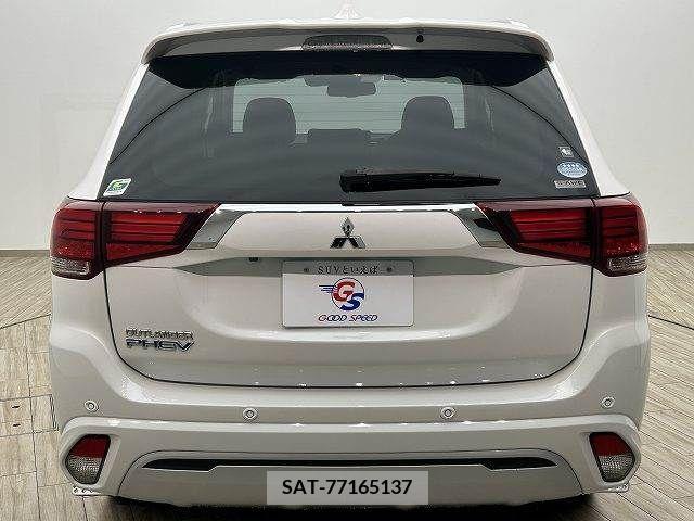 Mitsubishi OUTLANDER PHEV 2018-12 303566-12
