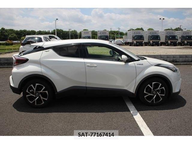 Toyota C-HR 2017-03 331253-10