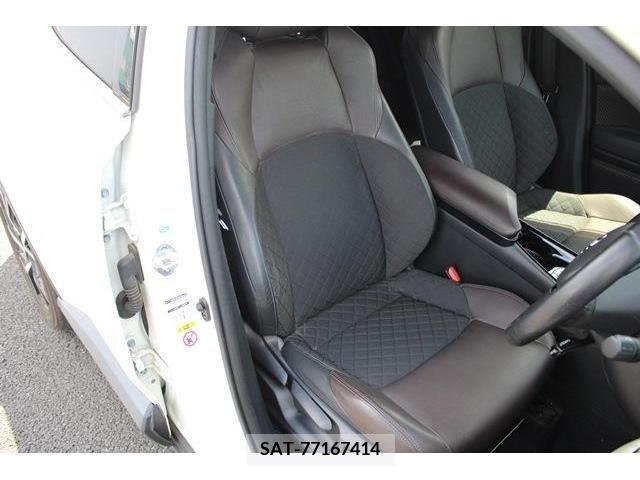 Toyota C-HR 2017-03 331253-15