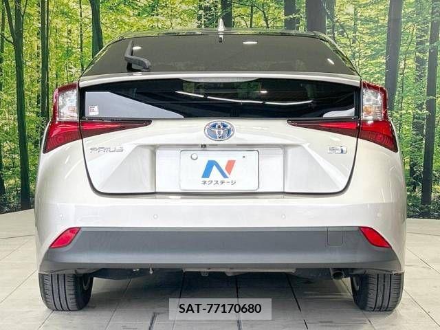 Toyota PRIUS 2019-06 342788-15