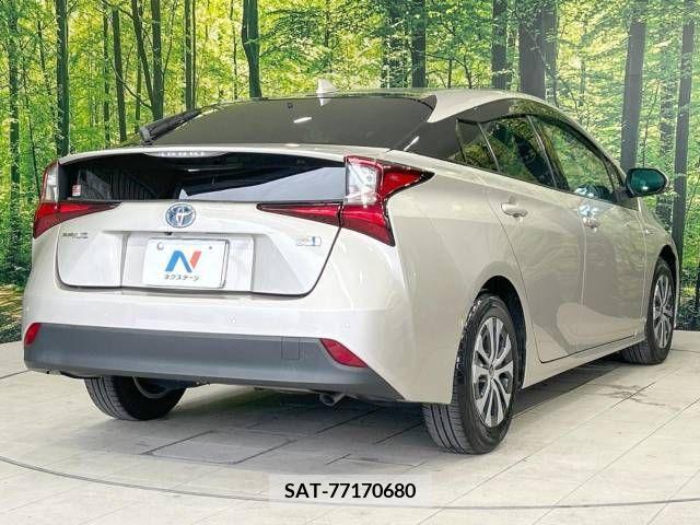 Toyota PRIUS 2019-06 342788-17
