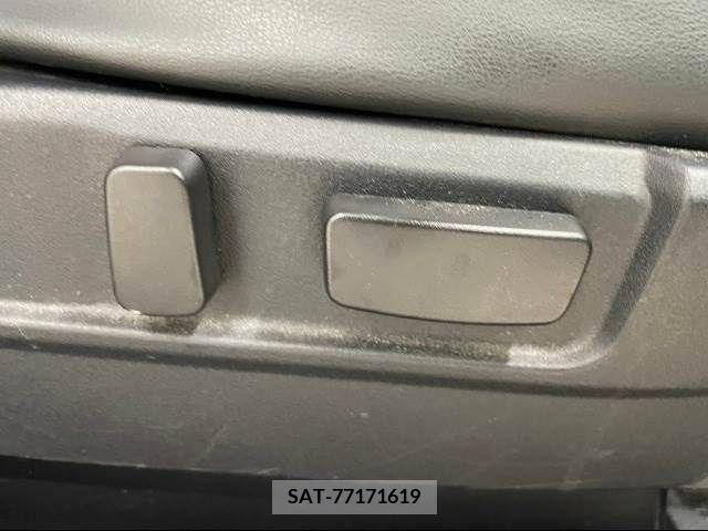 Mitsubishi OUTLANDER PHEV 2016-06 281119-14