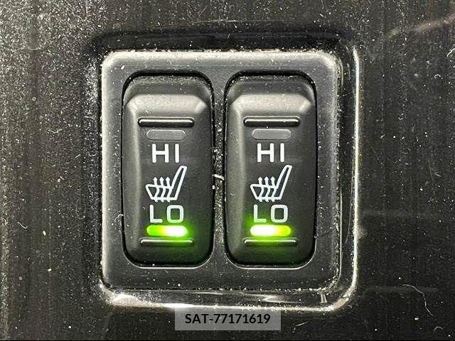 Mitsubishi OUTLANDER PHEV 2016-06 281119-12