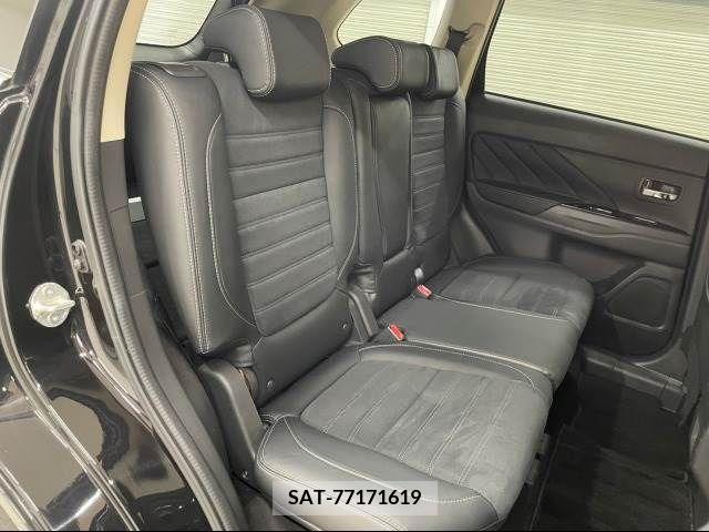 Mitsubishi OUTLANDER PHEV 2016-06 281119-8