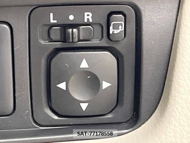 Nissan DAYZ 2017-10 390334-7