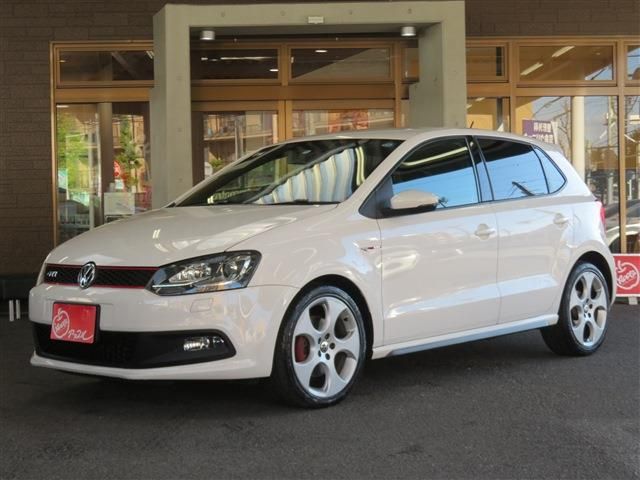 VolksWagen POLO 2012-09 9037-0