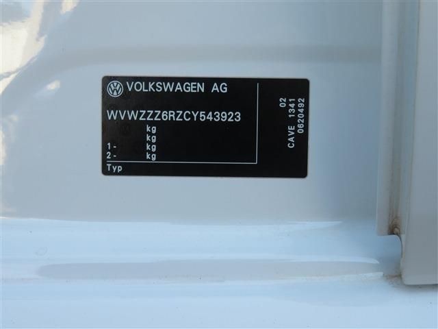 VolksWagen POLO 2012-09 9037-18