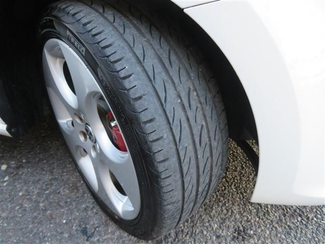VolksWagen POLO 2012-09 9037-17