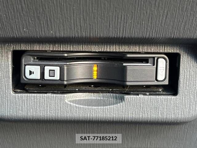 Toyota PRIUS ALPHA 2013-08 366765-5