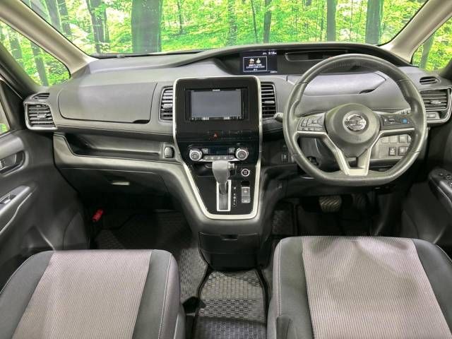 Nissan SERENA 2016-10 10038-1